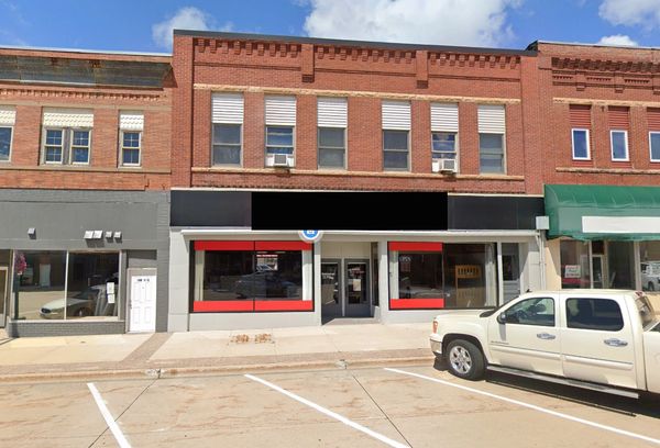 143 Broadway St Owatonna MN 55060
Retail Space for Sale
Loam Commercial Real Estate