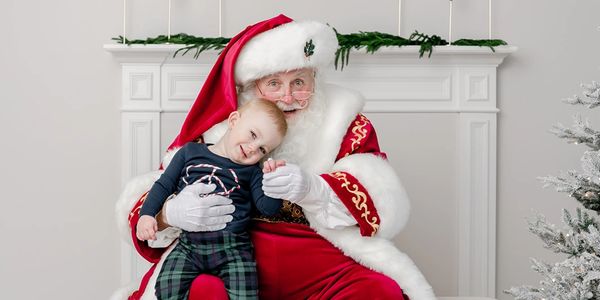 Let New York City's renowned Santa Claus make your event, holiday campaign, festival, or parade.