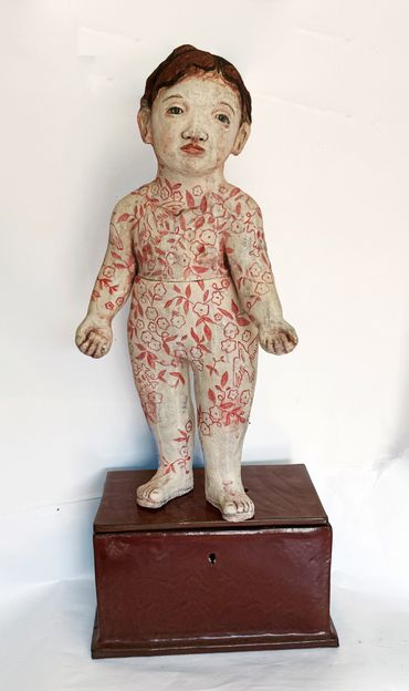 VENUS
34” x 12’ x 7, 2023.
Red earthenware, underglazes, and stainless steel.