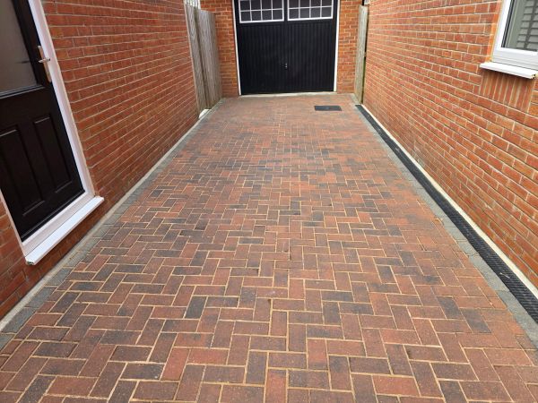 Driveway cleaning southcave