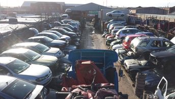 100's of car parts in stock.