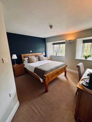 DOUBLE ROOM, EN-SUITE