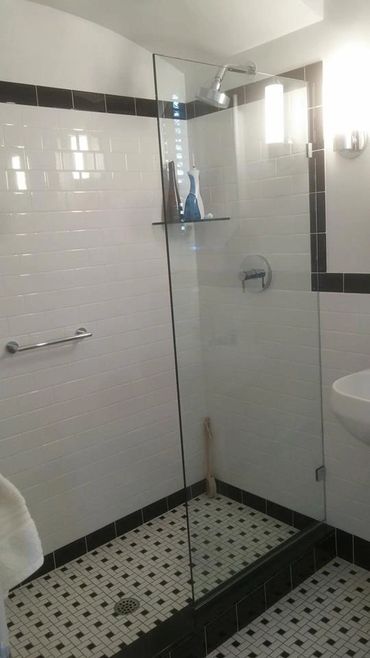 Frameless Fixed Glass Shower shield