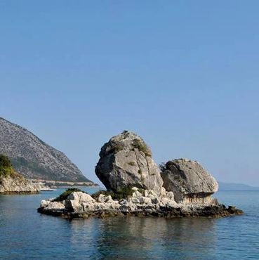Poros village - AutoRez Kefalonia, Tours, Transfers and taxi service