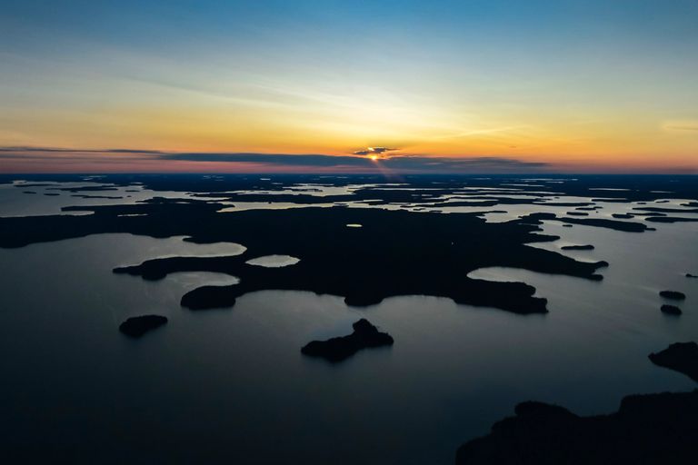 Lake Waskaiwaka, Manitoba
