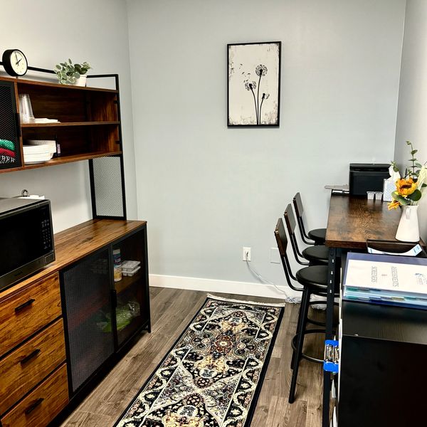 Male Therapist near me. Farmington Hills male therapist. Child therapy farmington hills.