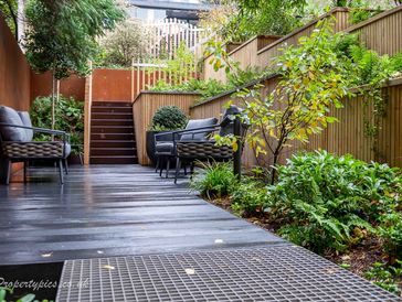 Garden in Poole - creating a stylish, low maintenance urban outdoor living space.