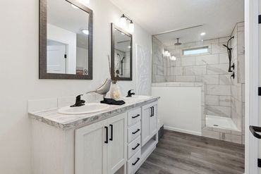 Singlewide hooked to water, sewer, and electric by Fahl Homes.