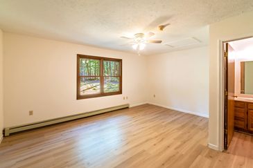 Example of a studio residence at Life of Riley Oaks Senior Care in Traverse City, Michigan.