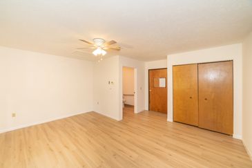 Example of a studio residence at Life of Riley Oaks Senior Care in Traverse City, Michigan.