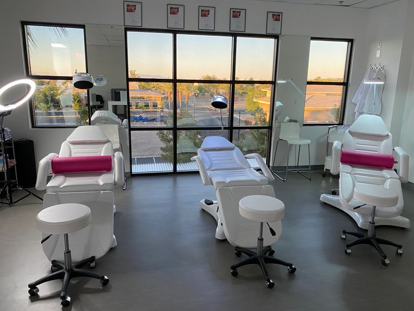 Beauty Bed Spaces for Rent in Henderson Nevada 89052