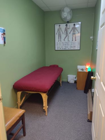 Relaxing Room for Acupuncture Treatment