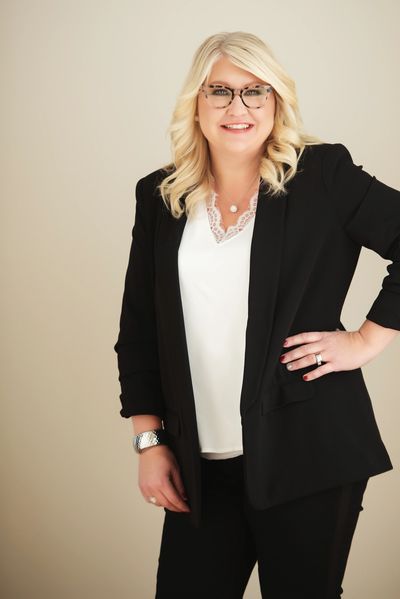 Shelly Luhning RN NCLEX Education Owner,Canadian registered nurse, NCLEX tutor, NCLEX in Canada