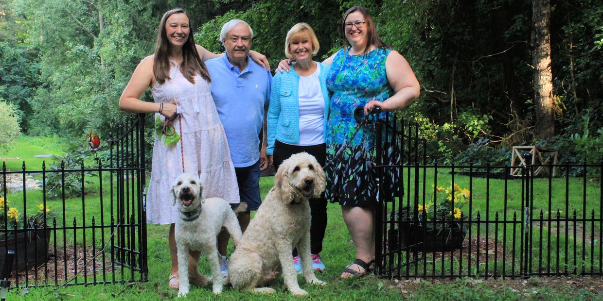 Robin McGregor's Family:  Alex, Rudie, Robin, Elizabeth, and dogs