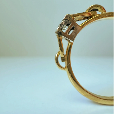 Single stone diamond 18ct yellow gold engagement ring