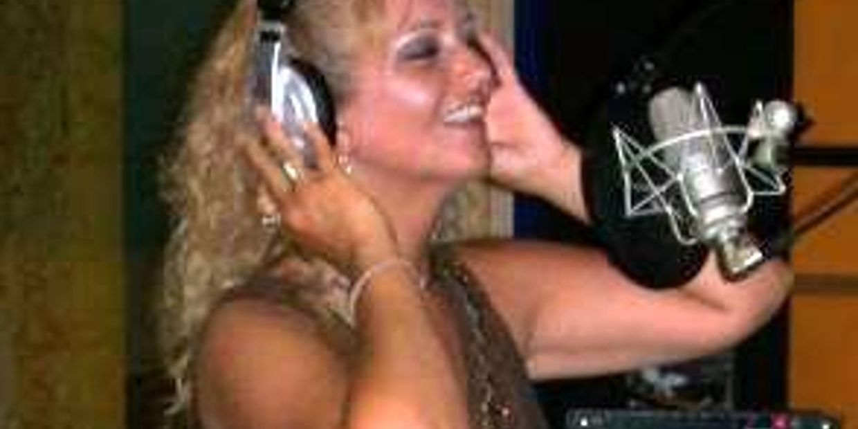 Sherri Lynn singing at the recording studio in 2009 for Emerald Records in Nashville TN