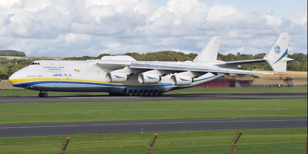 Antonov AN225 - The largest aircraft to land at Prestwick
