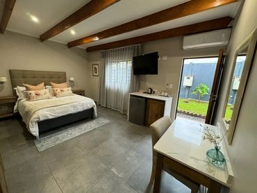 Queen Size room with en-suite bathroom