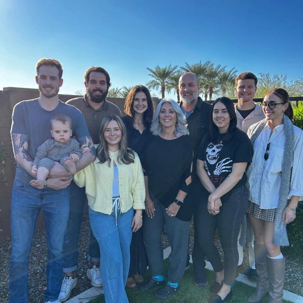 Trent and Kelli Renner Family