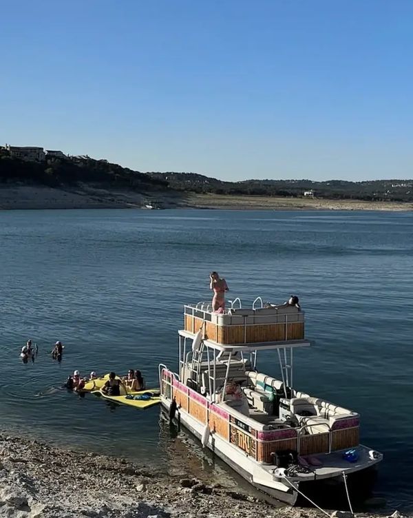 Great views on the water in Austin on Lake Travis with Jeramy's Boat Rental