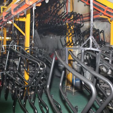 AUTOMATIC ENGINE GUARD PAINT SHOP LINE