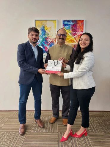 Rajesh Salway with BNI members