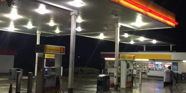 gas station cleaning service