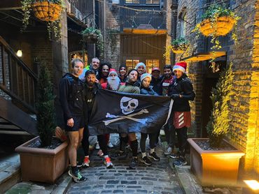 Swifty Mondays Free Christmas Running Pub Crawl in London - 12 Pubs of Christmas