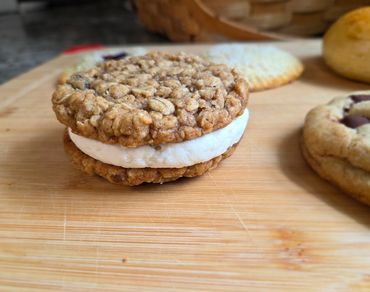 oatmeal cream pies
