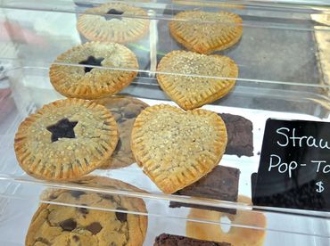 fruit pies and pastries