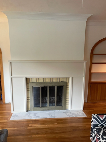 Fireplace mantel
