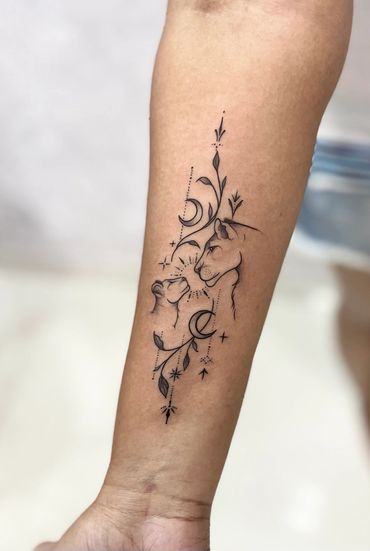 Female artist In Goa