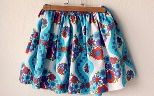 Easy elasticated waist skirt.