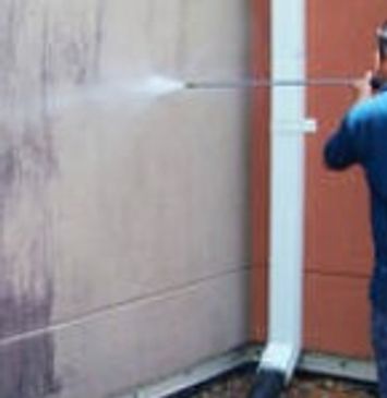 Stucco Cleaning
