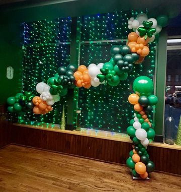 Pricing is for only the garland shown