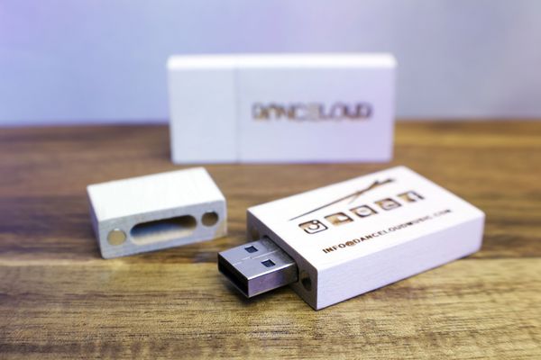 Dance Loud, Flash Drive