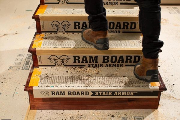 temporary floor protection
protection de sol 
ram board
floorotex
prosol
rona
home depot
bmr