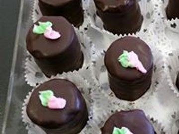 Petit fours at Harvard St. Bakery & Cafe