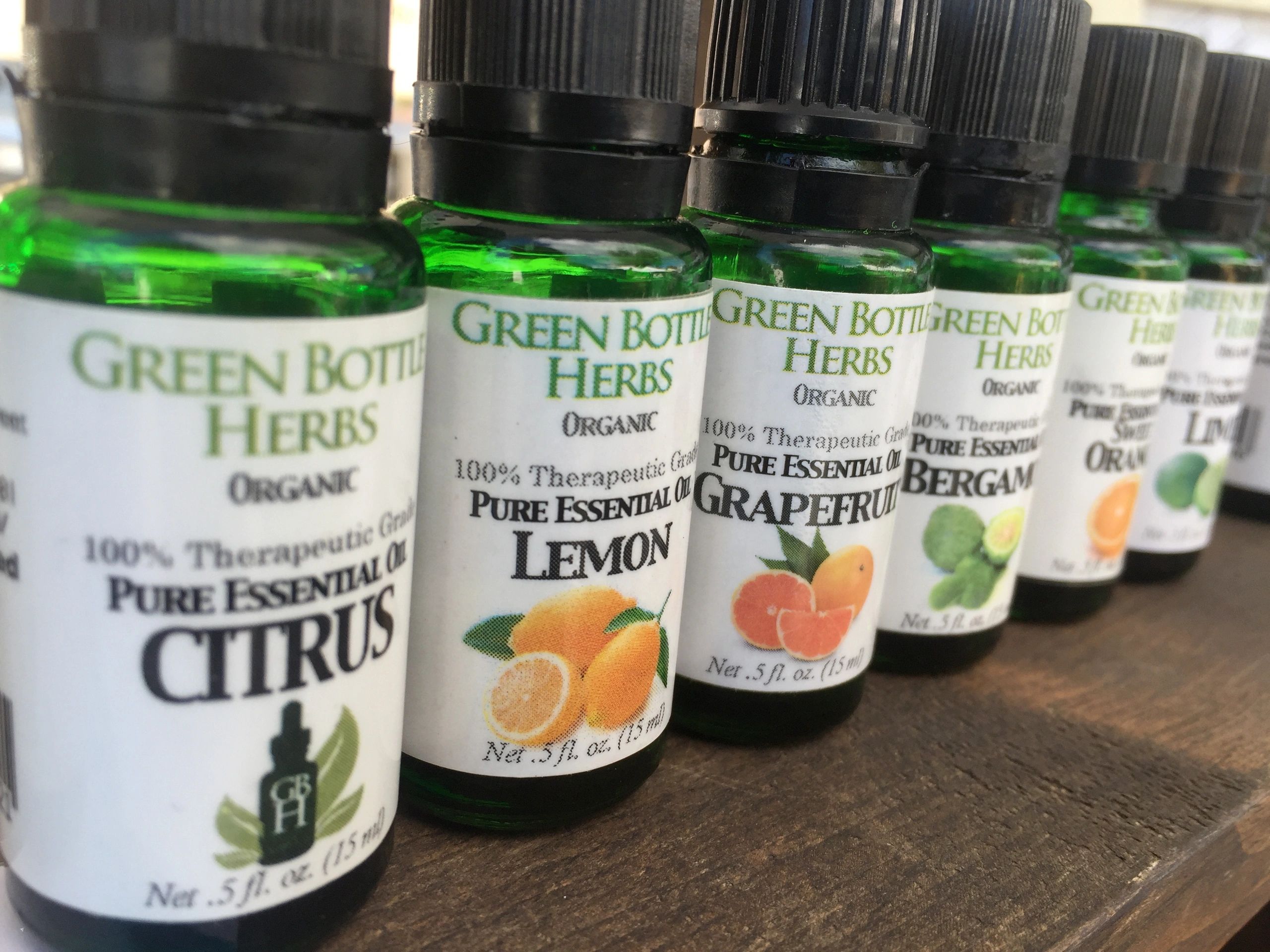 Tinctures, herbal extracts, essential oils Green Bottle Herbs