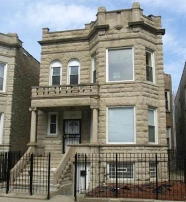 Real Estate Closing Attorney helps buyers and sellers of greystones throughout Chicagoland.