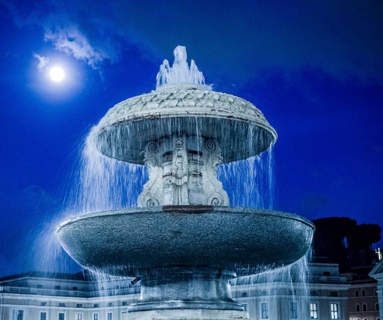 Fountain Picture depicting god's fountain of life through baptism