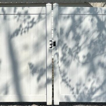 Gate in Newburgh, indiana repaired by Willis Outdoors LLC