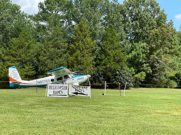 jungle airplane show