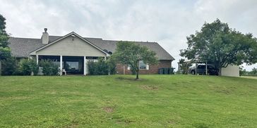 80 +/- Acre Oklahoma Ranch with Home For Sale, Rush Springs, OK, Comanche County.