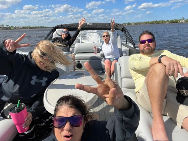 Pontoon. Fun on the water near me. boat charter. Bentley pontoon cruise