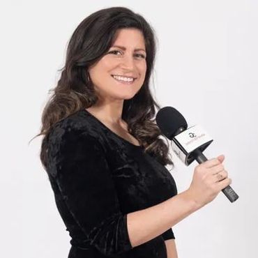 Erica Becker, Acting Instructor of Long Island Acting as host for Garden City New York Media