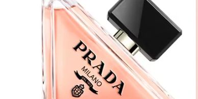For the Bold and Beautiful: Discover Prada Paradoxe EDP – Where Femininity Meets Strength!