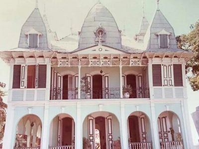 The original Le Manoir in Port-au-Prince, Haiti. 