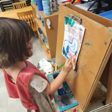 Montessori sensorial activity in New Orleans classroom