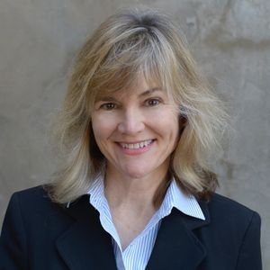 Laura Keefe Junod - specializing in small group tours in California & France - www.voyagescholar.com